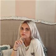 Laureanda in scienze dell’educazione impartisce ripetizioni (materie umanistiche)